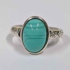 Vintage Style Boho Ring Teal Silver Tone Size 10